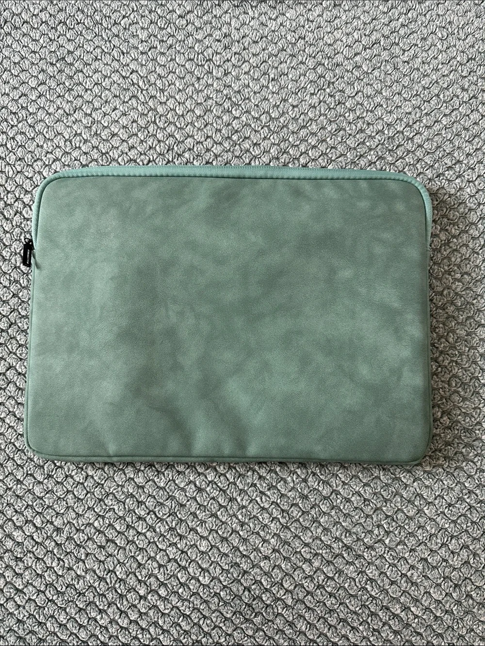 Taikesen Sage Green Laptop Sleeve